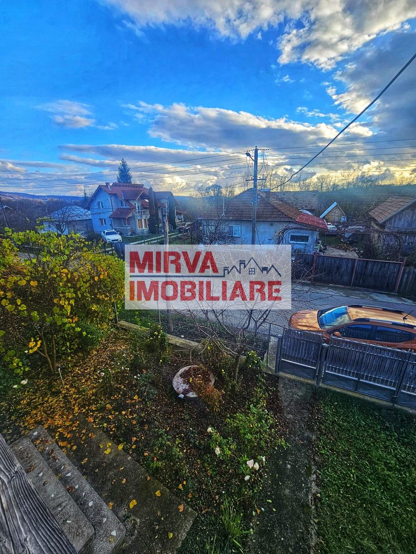 Exclusivitate! Casă cu teren generos în Sat Olteni, Com.Teișani - Poză 47