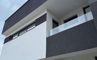 Casa tip duplex  de vanzare in Sebes - Poză 1
