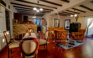 Cumpana - Casa Ideală pentru două familii. - Poză 25