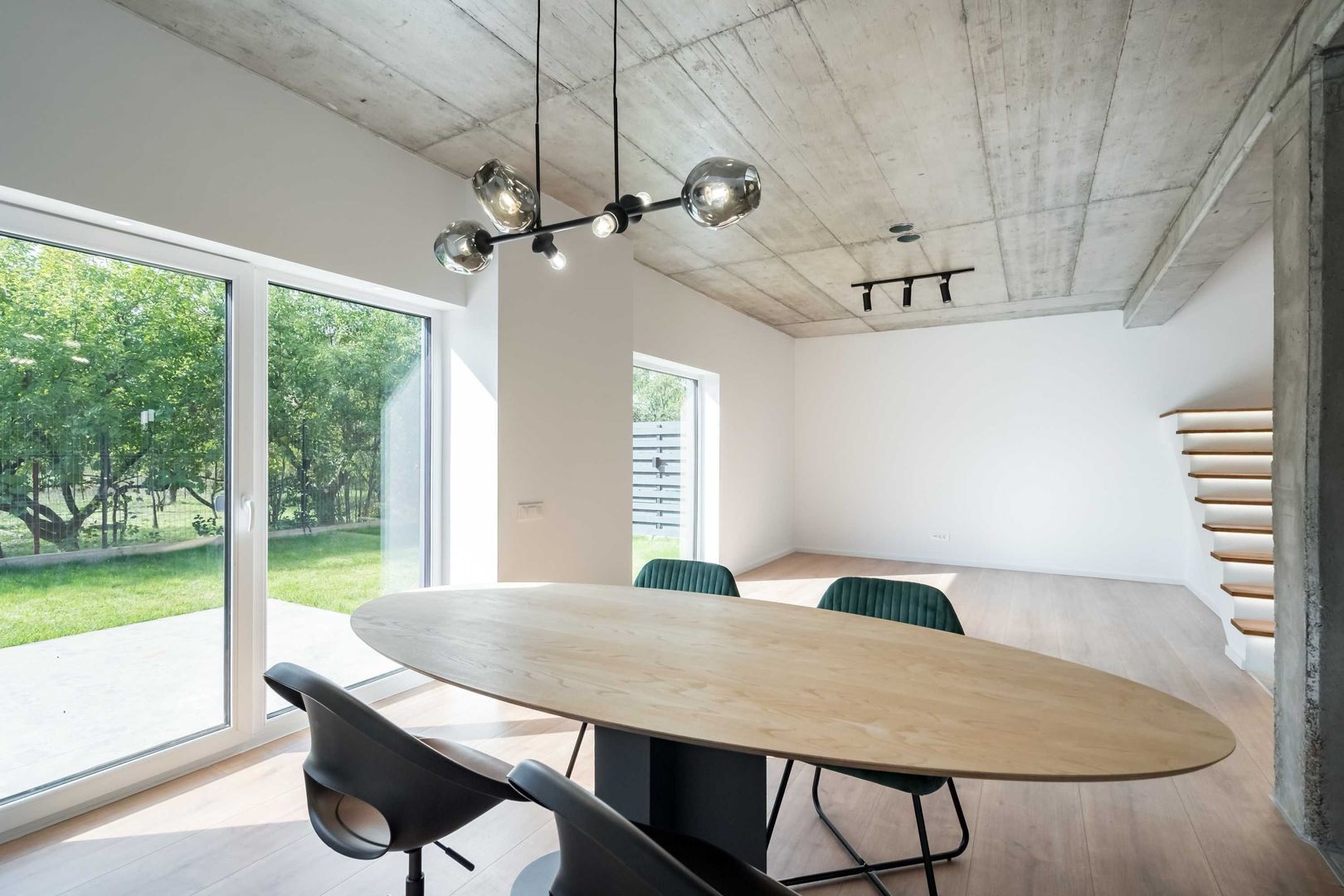 Casa 7 Hambar44,casa pasiva,pompa caldura geoter,3 locuri parcare - Poză 5