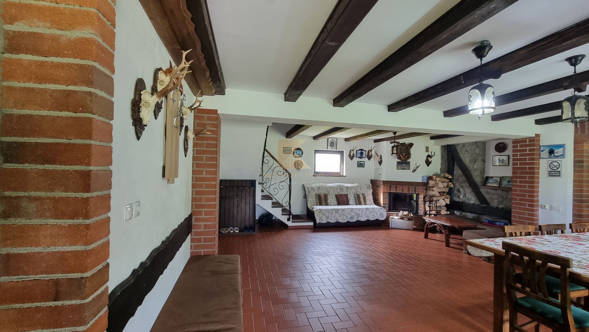 Complex turistic și proprietate deosebită de vânzare în Valea Dobârlău - Poză 9