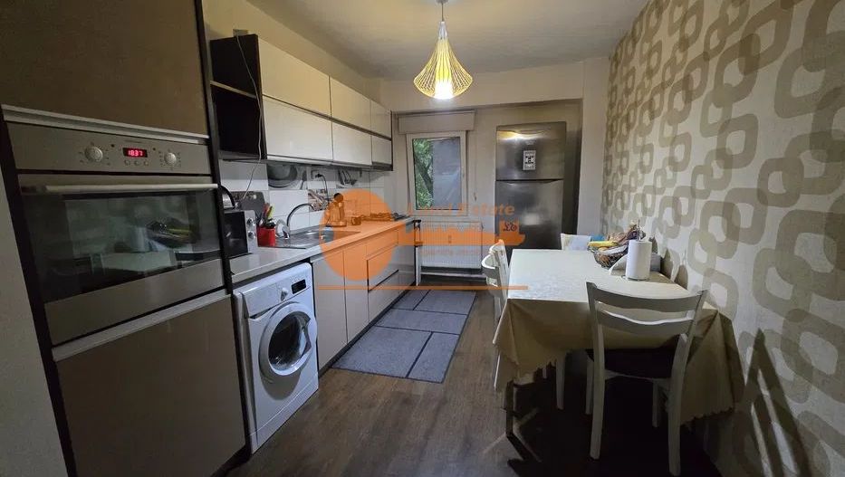 Apartament de 3 camere in zona Sebastian - Poză 2