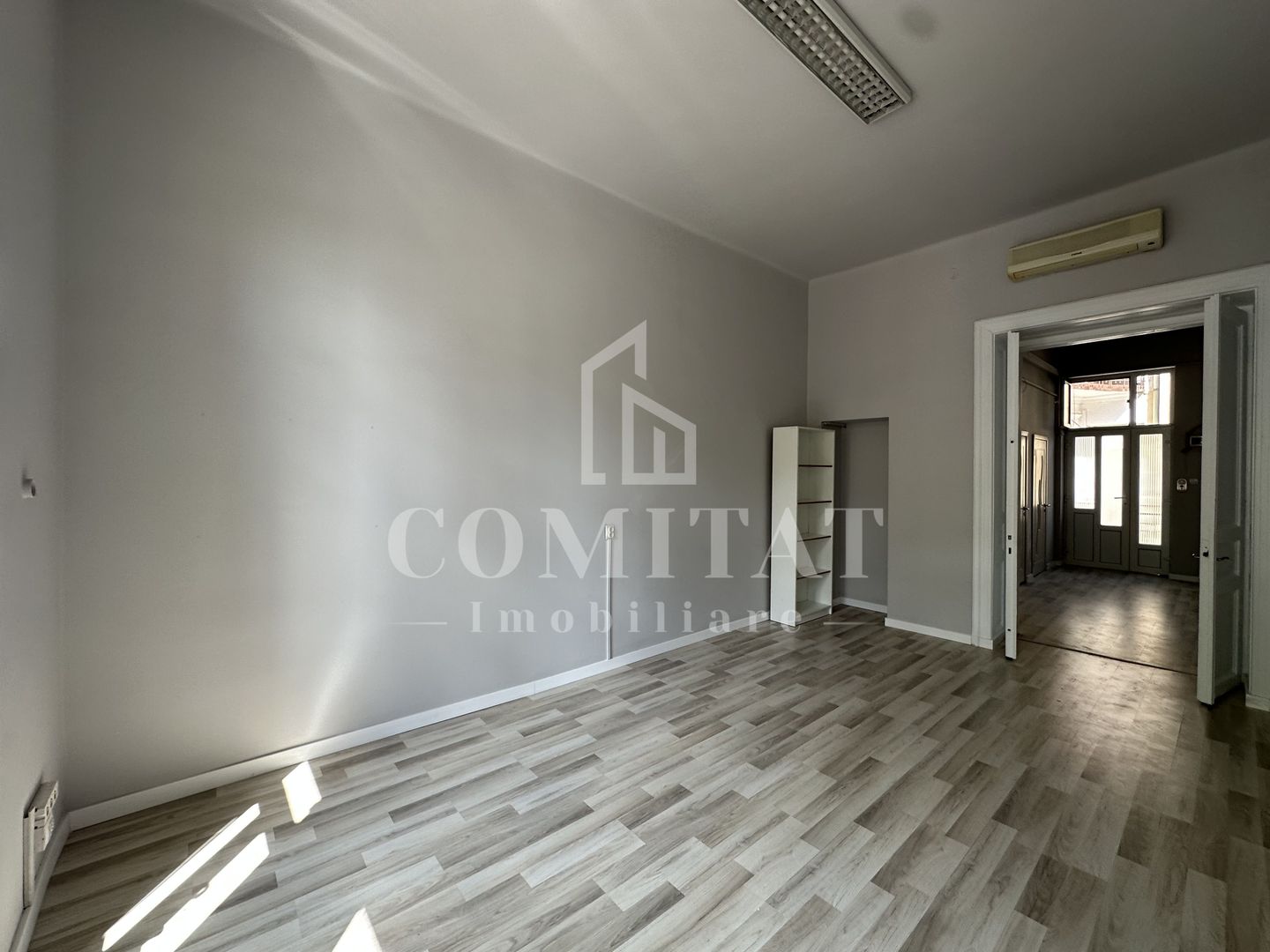 Apartament cu 2 camere | Clădire istorică | Zonă ultracentrală - Poză 4