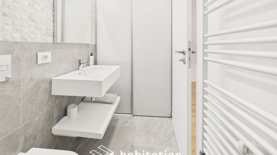 Apartament 3 camere, terasa spatioasa, zona Centralǎ - complex Paltim - Poză 15