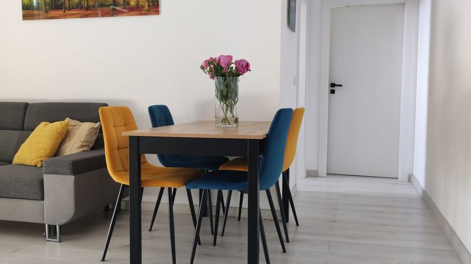 Apartament cu 3 camere, 2 bai si loc de parcare - Poză 5