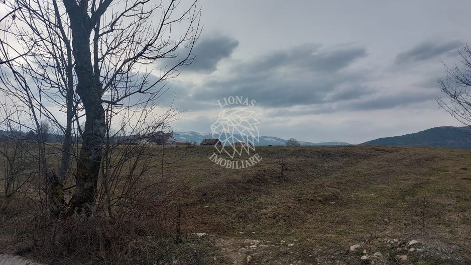 COMISION O Casă tradițională de vânzare 60MP teren intravilan 2295MP MARGAU CLUJ - Poză 7