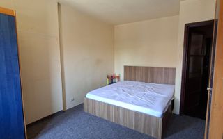 Apartament cu 3 camere - zona semicentrala - Poză 12
