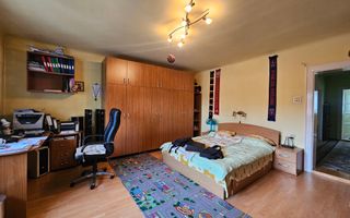 Casa 7 camere | Teren 1000 mp | 270 mp utili | Sub Arini - Poză 1