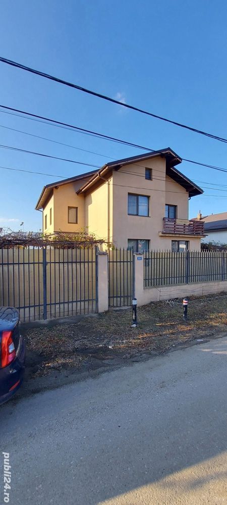 Casa comuna Berceni - Poză 1