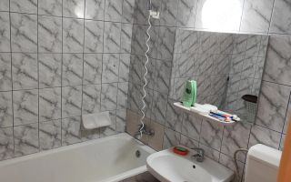 Apartament 3 camere, 2 băi,complet mobilat și utilat, Locație excelentă, etaj 6 - Poză 4