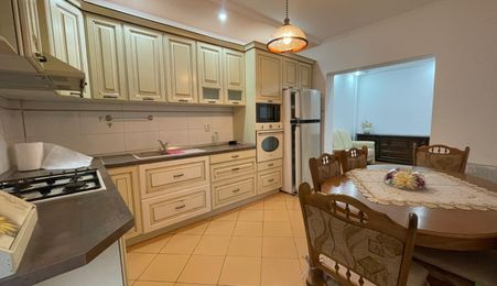 Apartament 5 camere | 105MPU | Curte | Zona Sub Arini