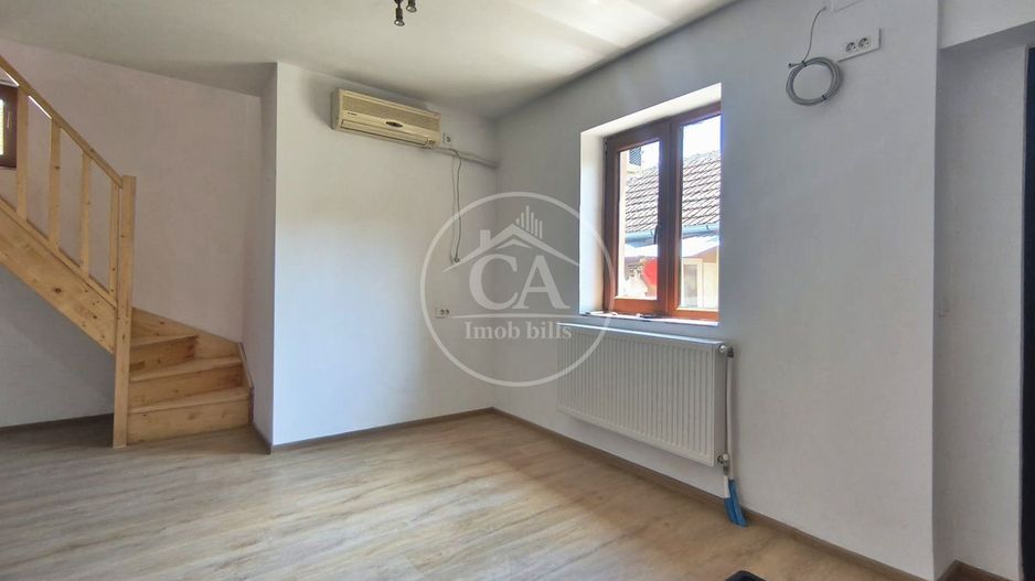 Apartament cu 2 camere la curte comuna de vanzare Ultracentral, Oradea - Poză 6