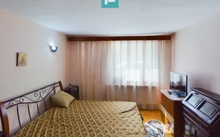 Casă cu 7 camere și 2 băi in Grădiște - Poză 14