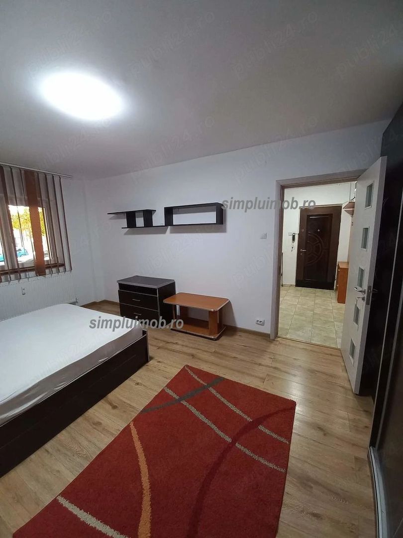 Garsoniera Decomandata Vitan - Poză 1