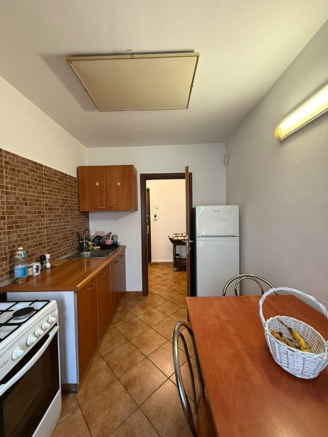 De Închiriat Garsonieră Spațioasă Decebal, Metrou Piața Muncii,2 Balcoane - Poză 7