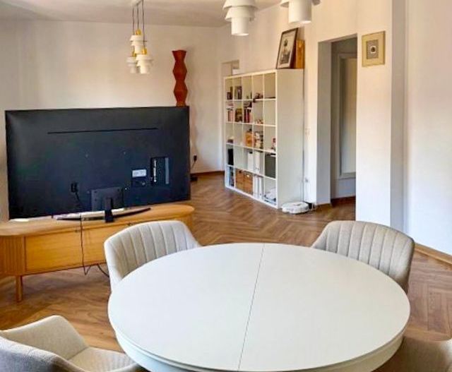 Chirie | Apartament 3 camere | Universitate | Bloc Interbelic - Poză 1