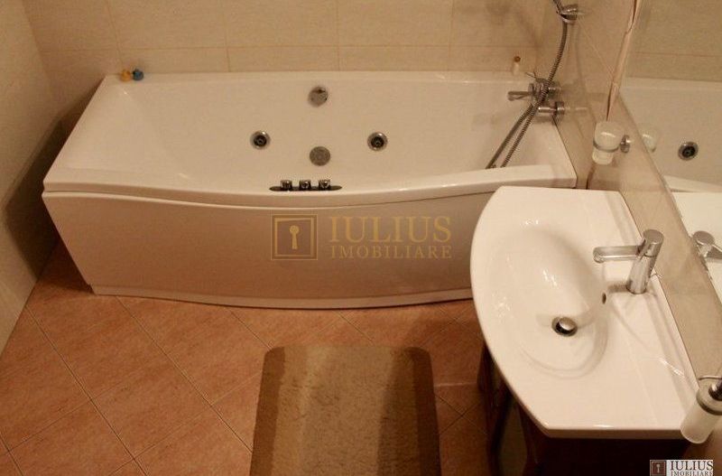 Casa de inchiriat in zona Lipovei - Pomiculturii. Curte comuna, ctr. Anaf. - Poză 16