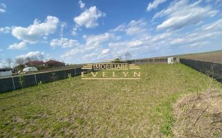 Teren de vanzare 2156 mp situat in Costesti - Poză 1