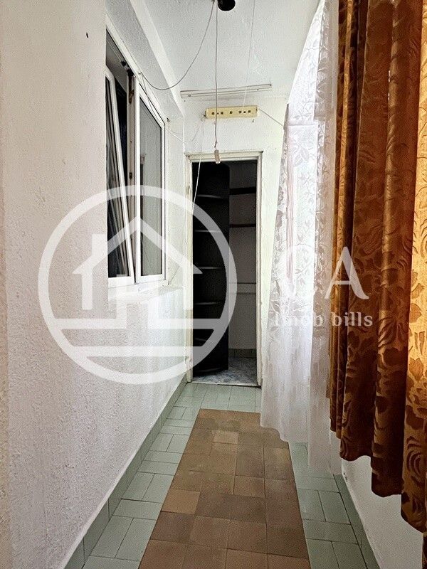 Apartament de vanzare cu 2 camere in zona Rogerius, Oradea - Poză 8