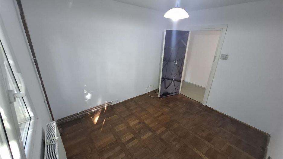 Favorit-Gh Lazar 3 camere parter cu centrala proprie - Poză 6