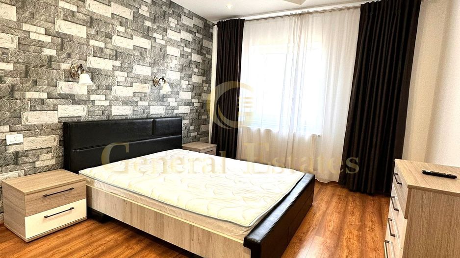 Apartament 3 camere de vanzare– Tractorul - Poză 1