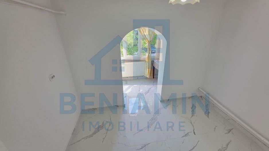 Trei camere doua bai 1Mai etaj 1 -centrala termica -75mp - Poză 4