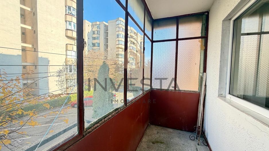 Apartament cu 3 camere  decomandate, etajul1,  zona strazii Slatina ! - Poză 12