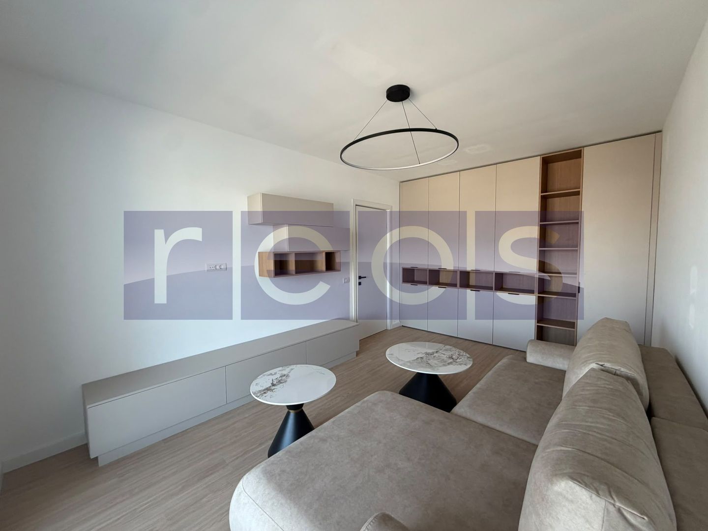 VANZARE APARTAMENT LA CHEIE-MOBILAT | 2 CAMERE | 55MP | TERASA-PARCARE - Poză 4