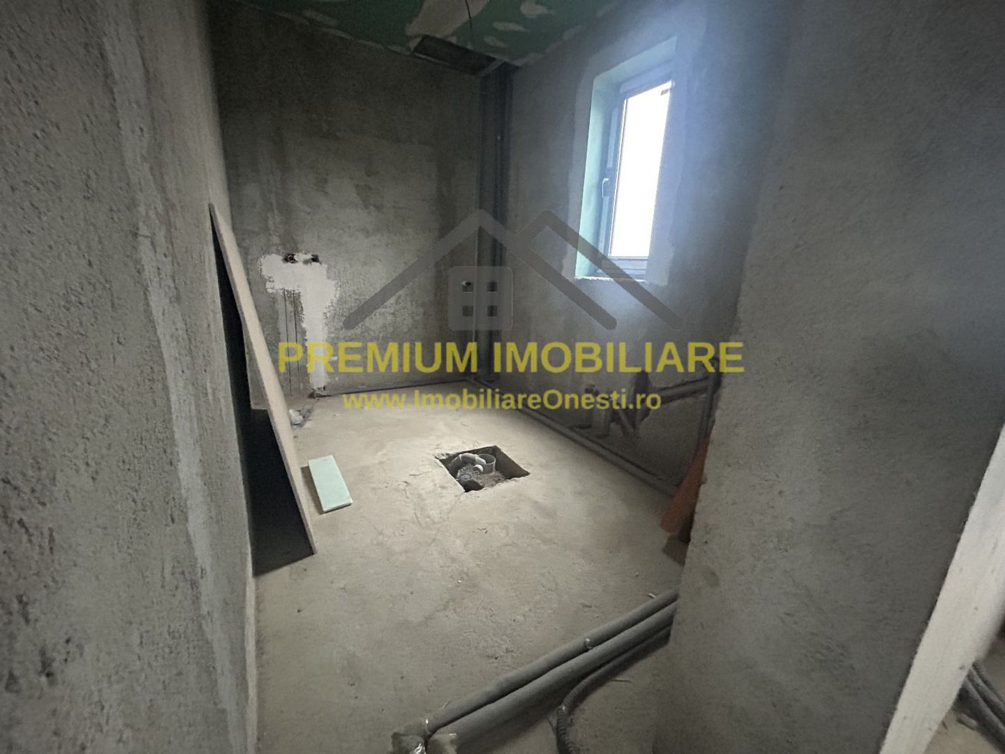 Casa la gri in Onesti - Poză 5