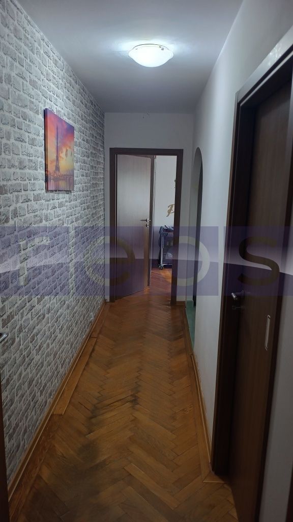 DE VANZARE AP 3 CAMERE GORJULUI | 70MP | SEMIDECOMANDAT | METROU - Poză 7