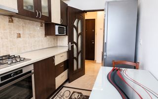 Apartament renovat 2 camere SD 49 mp Podu Ros 92000 euro - Poză 6