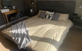 Nou, mobilat, nelocuit, apartament 3 camere. Garaj și boxă. Floresti. - Poză 14