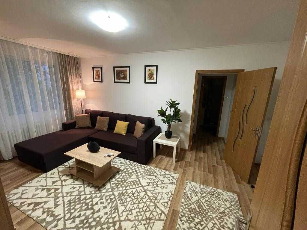 Inchiriam  apartament 2 camere/ Pajura - Poză 2