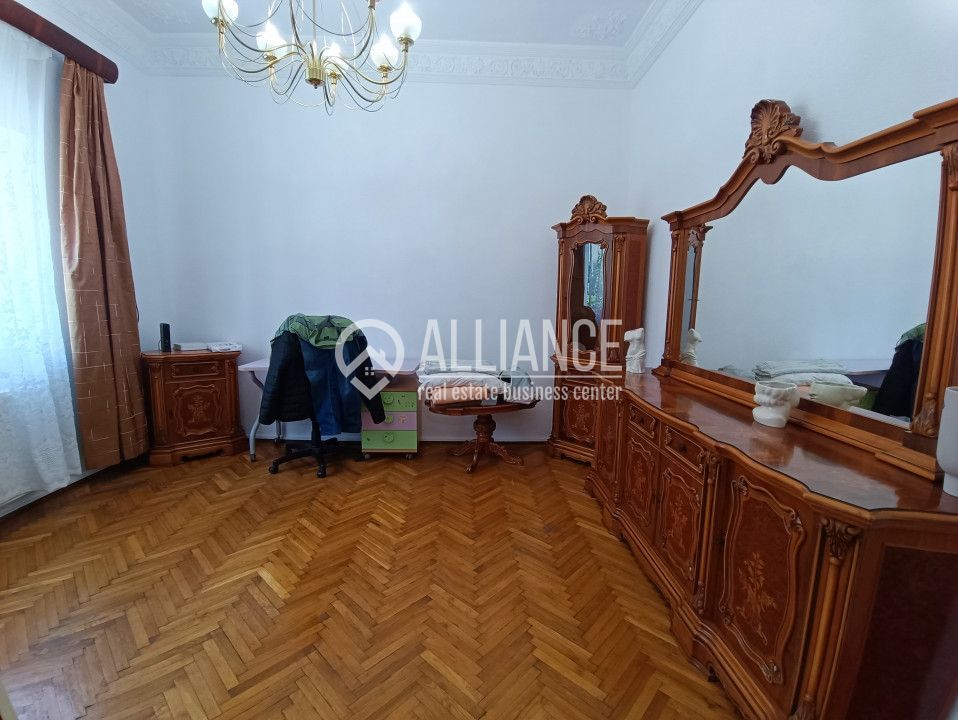 CENTRU SALA SPORTURILOR(COD03)- Casa interbelica si curte generoasa ! - Poză 60