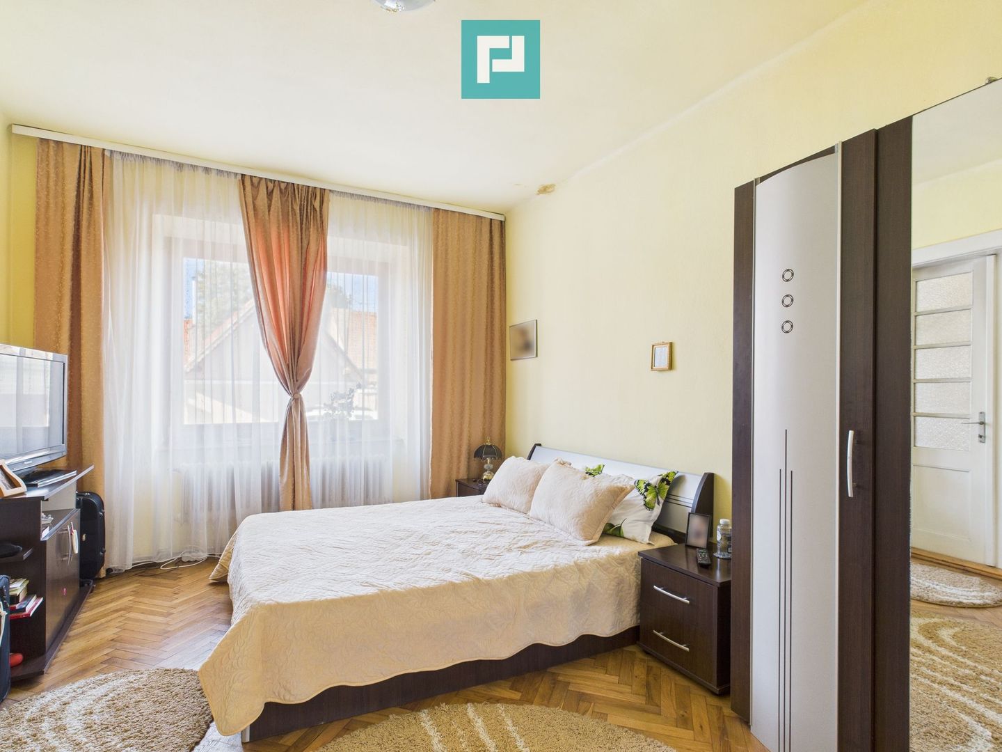 Casă cu 4 camere, curte și atelier mecanic - Sebeș - Poză 5