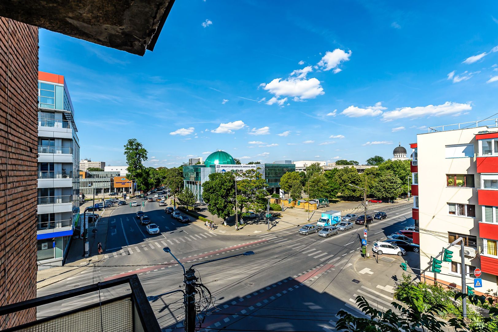 Apartament cu 4 camere vizavi de Consiliul Județean - Poză 2