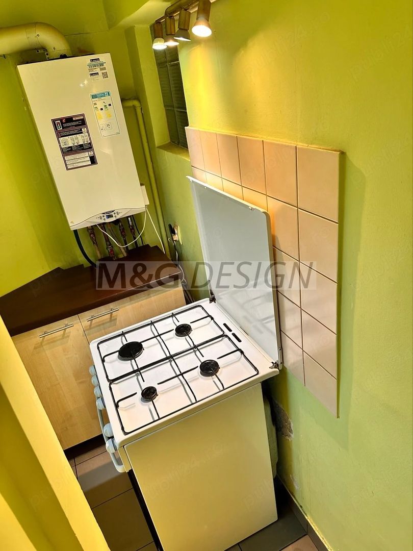 Apartament 4 camere Complexul Studentesc etaj 1 - Poză 3