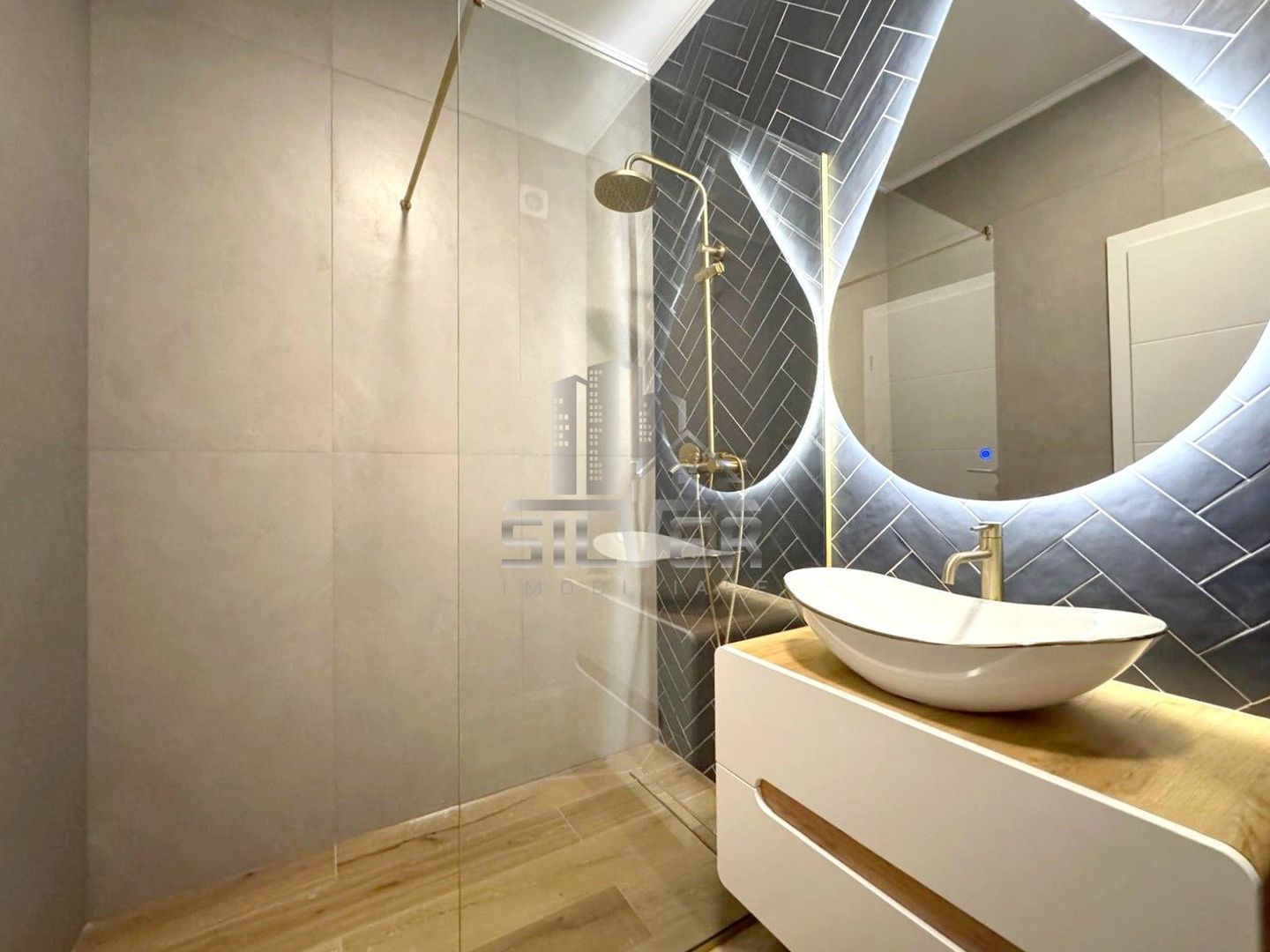 Apartament cu 2 camere dec. recent finisat+terasa de 12 mp/CF. - Poză 3