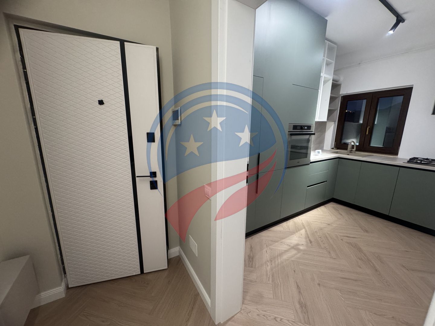 Super locație, super apartament 4 camere Ultracentral - Poză 10
