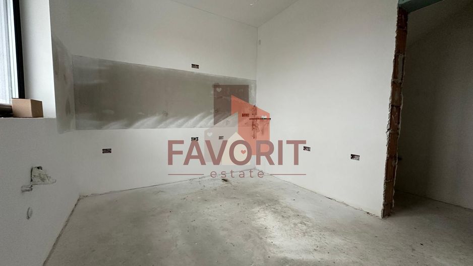 Duplex | Parter + Etaj | Toate utilitatile | Curte generoasa | - Poză 4