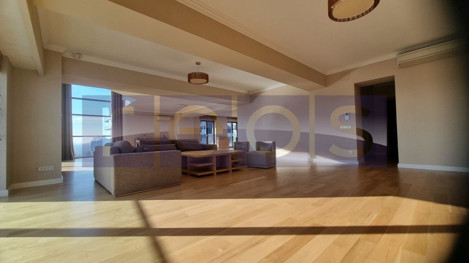 Vanzare penthouse cu view spectaculos in Complex Upground - Poză 7