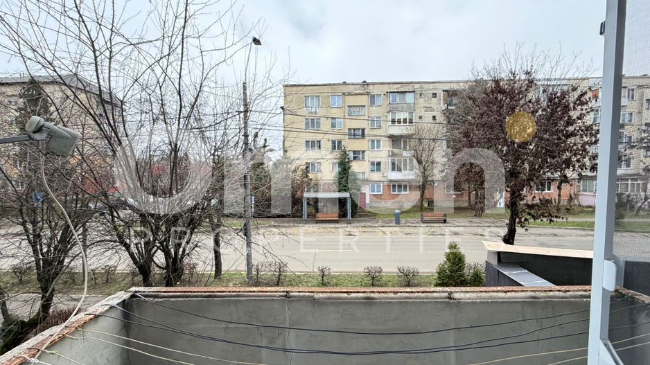 Apartament cu 4 camere, decomandat, etaj intermediar, garaj inclus, Victoriei - Poză 9