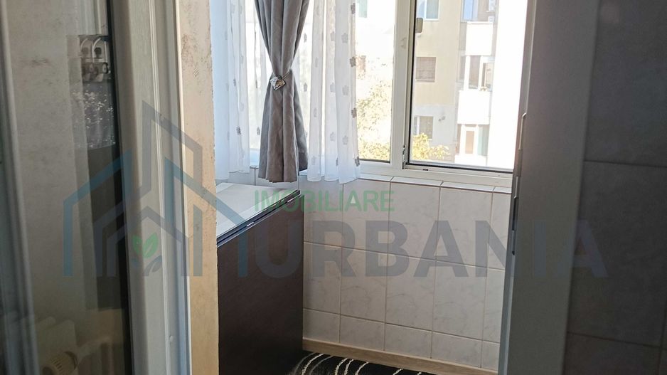 Apartament 3 camere, decomandat, etaj 4/5, complet mobilat și utilat, Iași, Luca Arbore Nr 32 - Poză 4