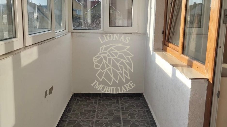 Apartament 90 mp+2 balcoane-etaj 1-curte, parcare-C. Moldovei - Poză 8