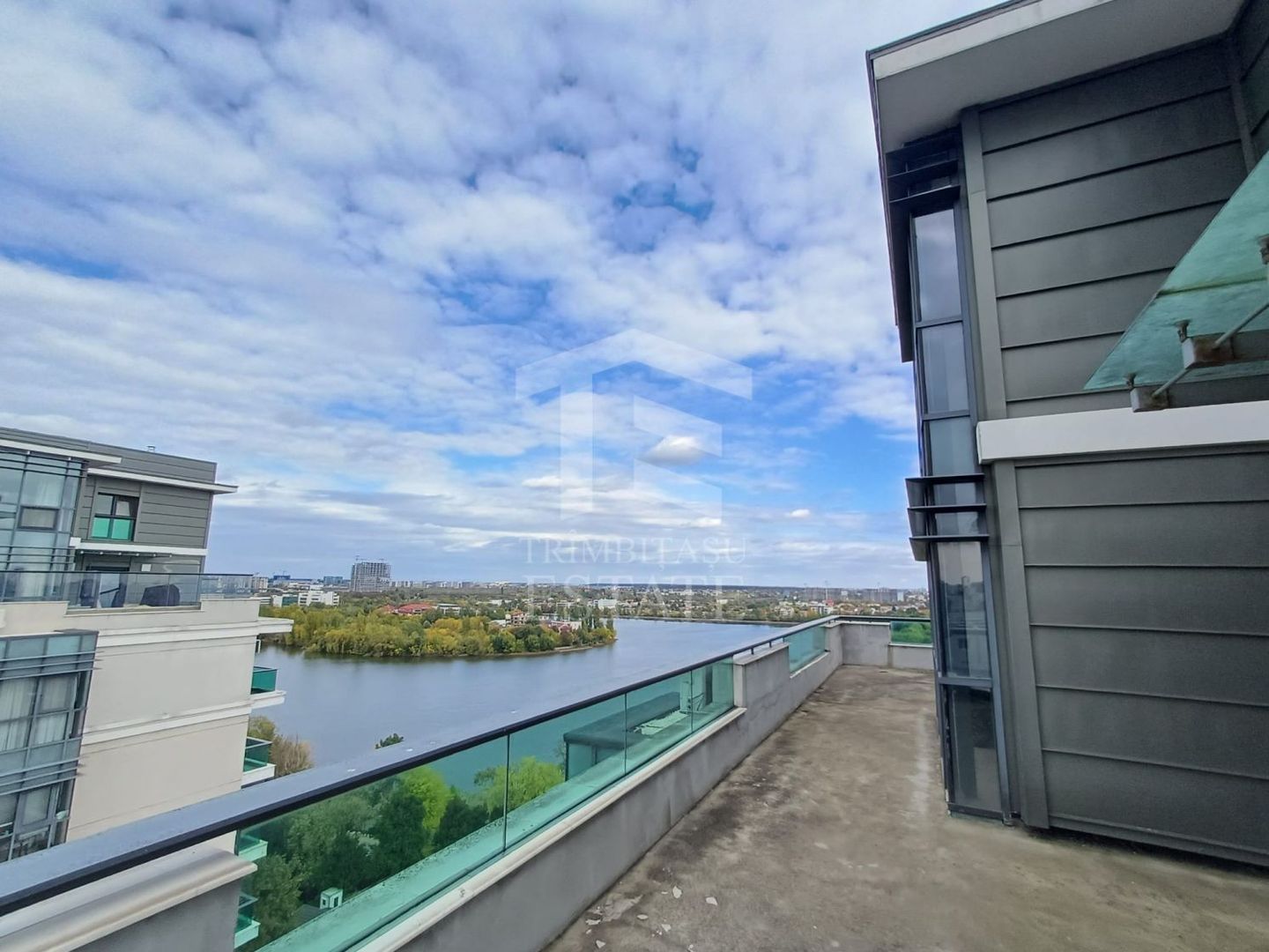 Penthouse Emerald Residences 363 mp etaj 11-12 Lacul Tei - Poză 4