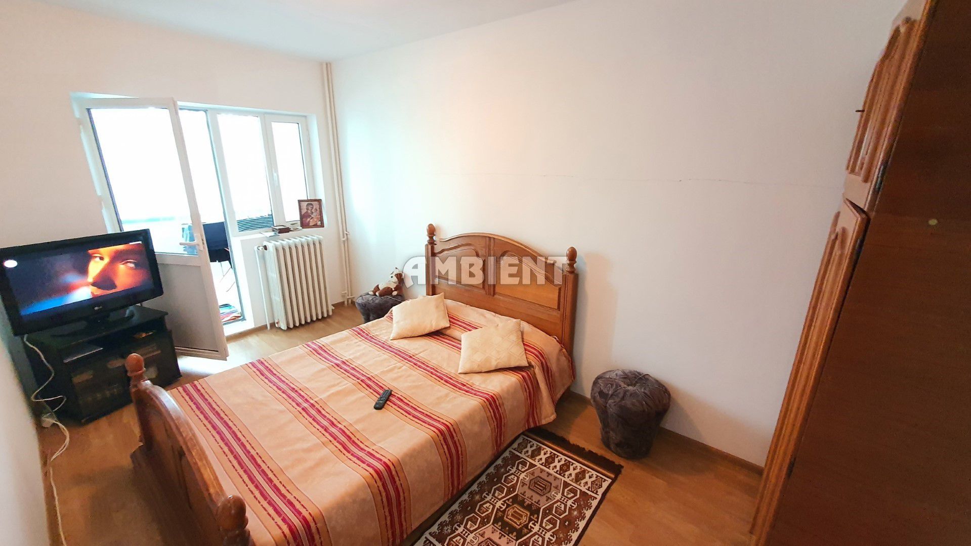 Apartament 2/3 camere, etaj 3, zona CENTRU; - Poză 6