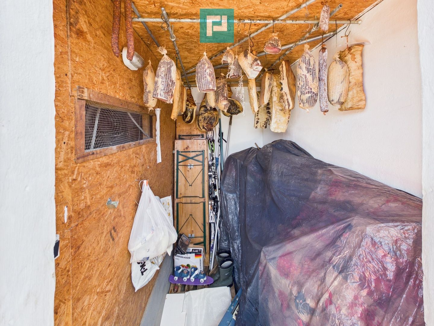 Casa cu potential multiplu in Curtici - Poză 38