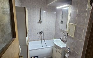 Apartament cu 3 camere/ 53mp/ zona Podu Ros - Poză 6
