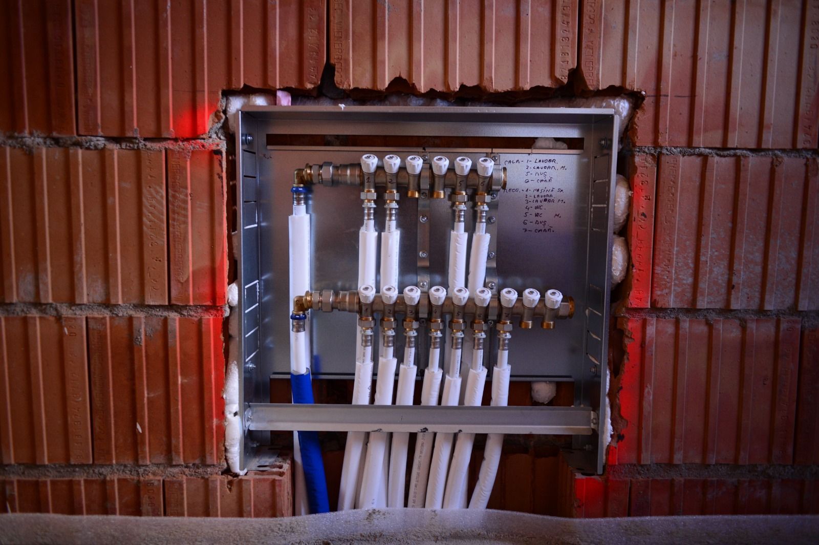 Sanandrei, Duplex pe PArter , 3 Dormitoare, 2 bai, Dresing, Perete Dublu - Poză 18