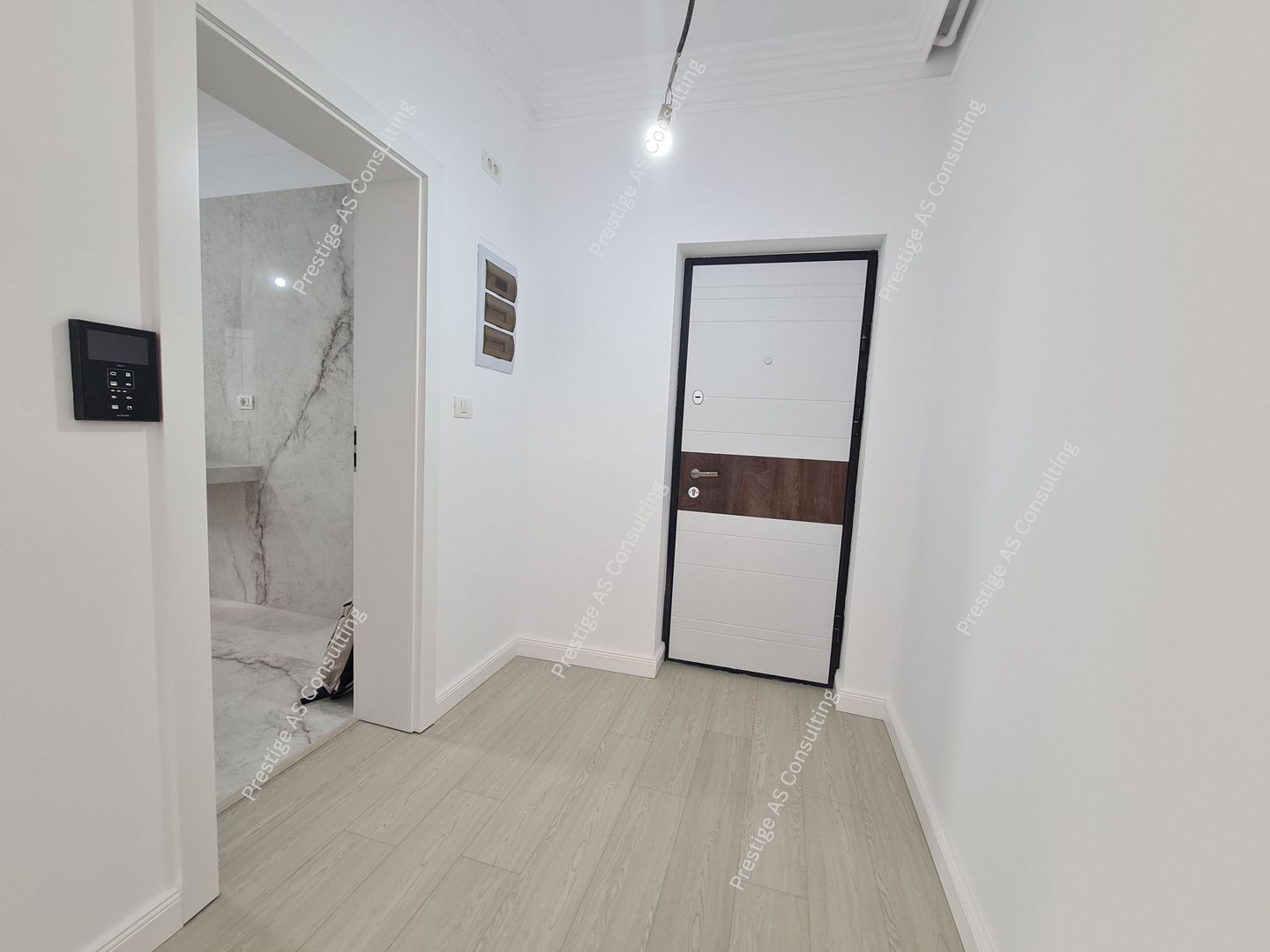 Apartament in Braytim cu 2 camere ideal pentru firme - spatiu comercial - birou - Poză 3